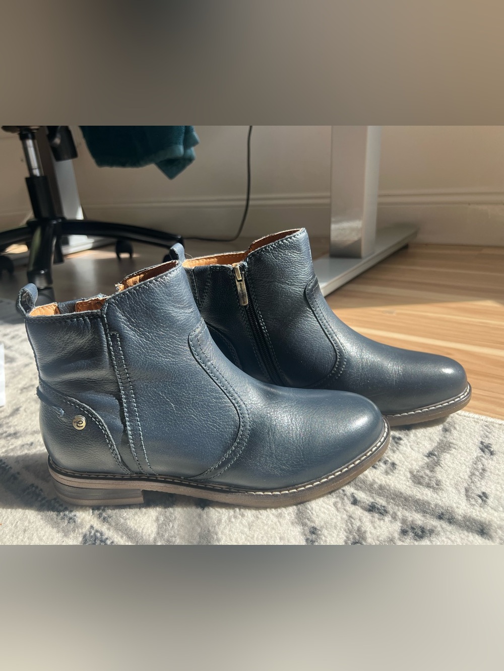 Easy Spirit Navy Blue Leather Ankle Boots